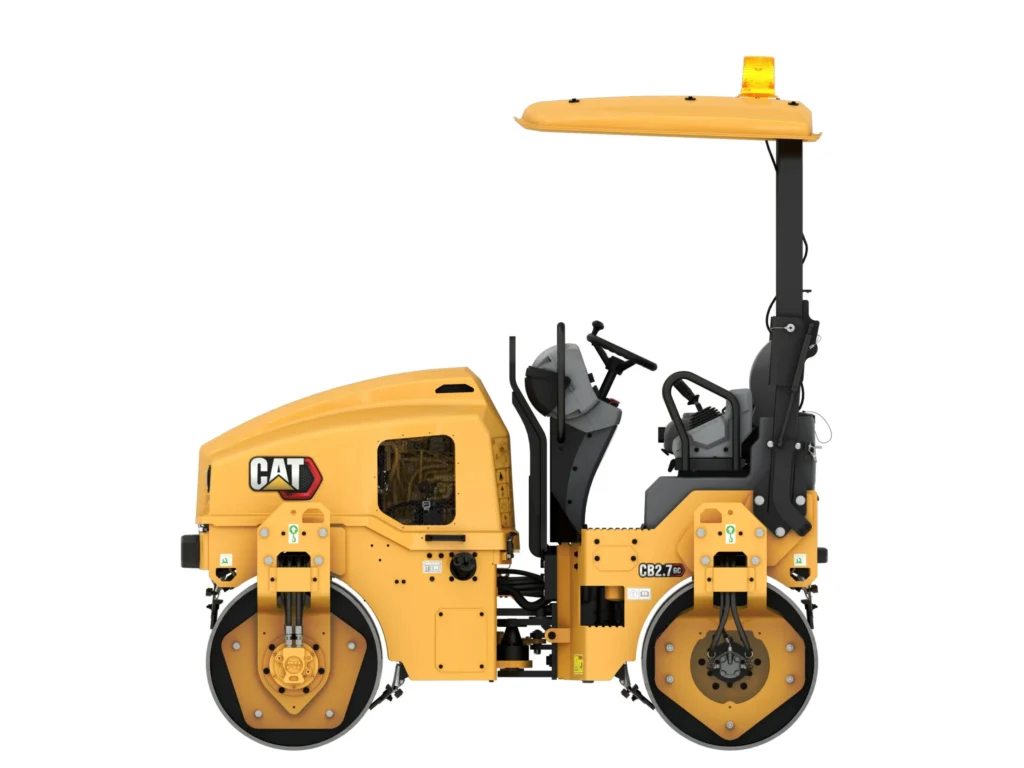 Compactador CB2.7 GC de Caterpillar, con rodillo vibratorio en tándem, versátil y de alto desempeño.