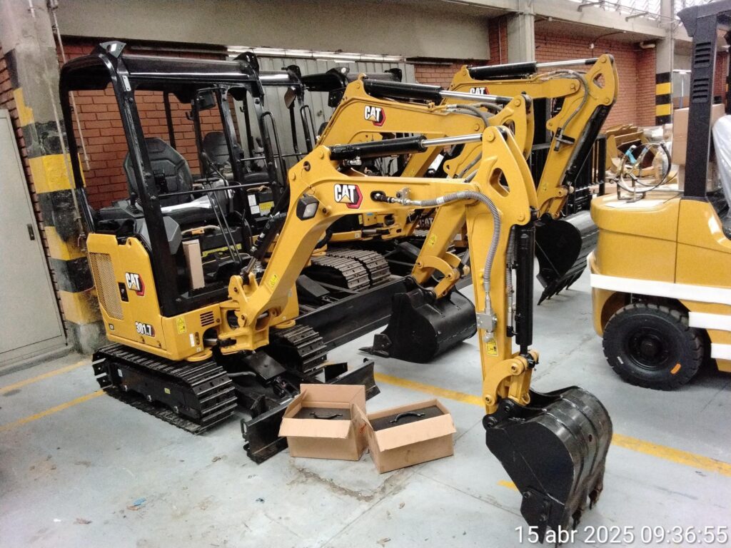 Miniexcavadora Hidráulica CAT 301.7 Lin | GM00010585