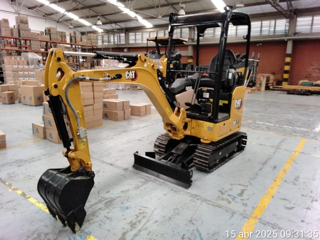 Miniexcavadora Hidráulica CAT 301.7 Lin | GM00010590