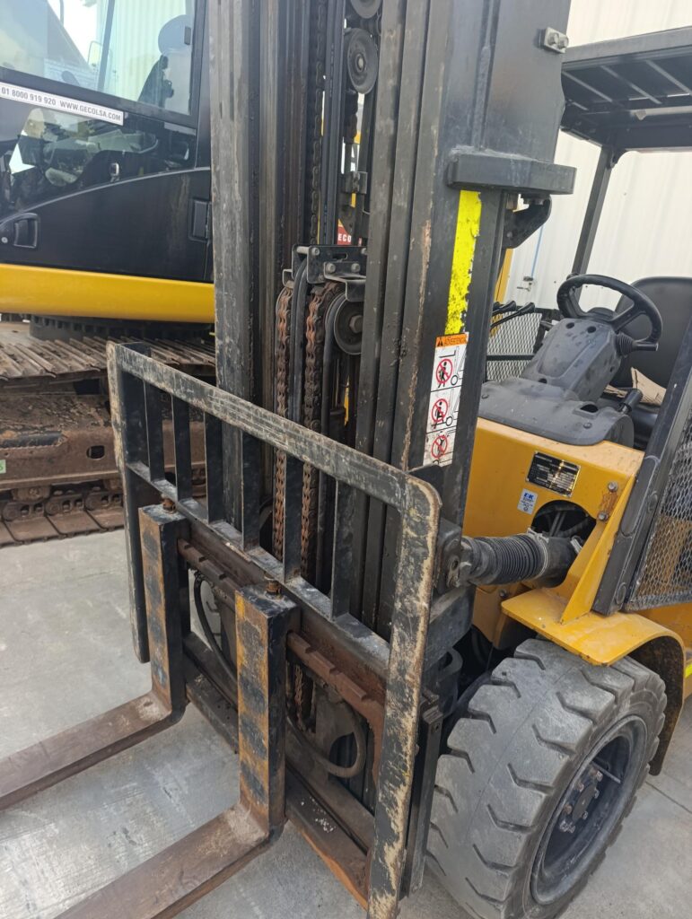 Montacargas DP30 HS CAT | CT51-10647